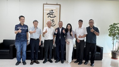 114.10.01大金空調張岳龍執行副總率團隊蒞校拜訪校長與本院院長圖片